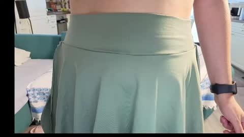 Girlfriend online show from 10-19-25, 02:18