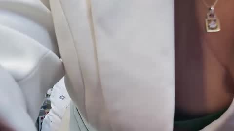 Snapshot of girlhanoi chatting on 12-02-25, 10:38 girlhanoi online show from 12-02-25, 10:38