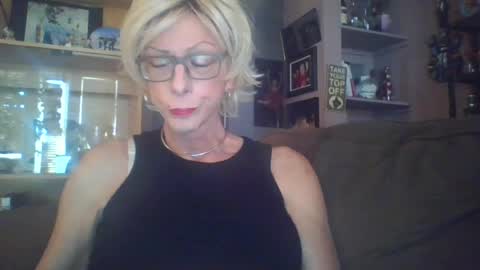Girlinrock online show from 05-11-26, 12:49