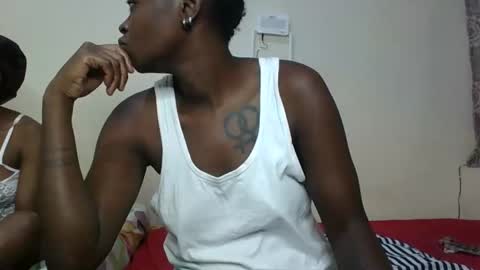 Snapshot of girlnextdoor60 chatting on 12-04-25, 06:27 Sexy online show from 12-04-25, 06:27