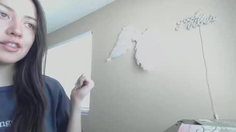 Jasmine online show from 04-21-26, 07:06