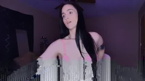 Snapshot of girlofurdreamsxxxxox chatting on 07-12-26, 07:38 Camille online show from 07-12-26, 07:38