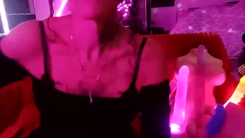 Snapshot of girls227445638252 chatting on 11-24-25, 05:40 girls227445638252 online show from 11-24-25, 05:40