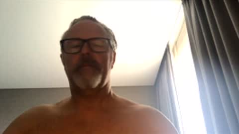girlsandbikes online show from 05-16-26, 03:58
