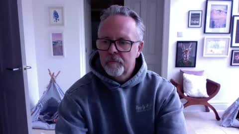 girlsandbikes online show from 06-11-26, 11:19