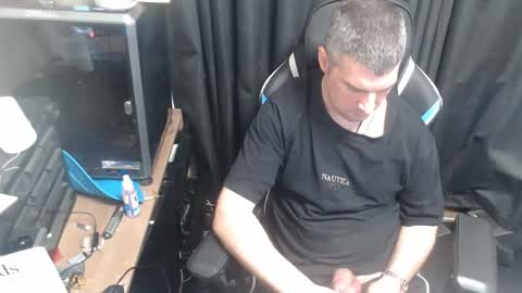 bob online show from 10-25-25, 02:08