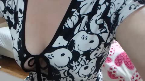 Snapshot of girlvictoria chatting on 01-17-26, 01:54 Victoria online show from 01-17-26, 01:54