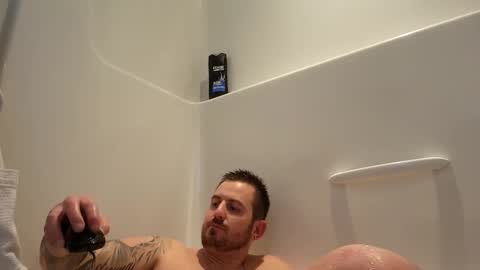 Snapshot of girthylax51 chatting on 12-10-24, 01:54 BIG K online show from 12-10-24, 01:54