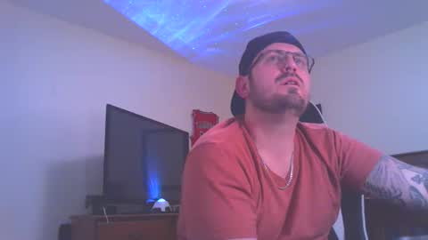 Snapshot of girthylax51 chatting on 12-31-24, 05:51 BIG K online show from 12-31-24, 05:51