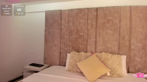 Snapshot of giselamaru chatting on 02-10-25, 11:25 online show from 02-10-25, 11:25