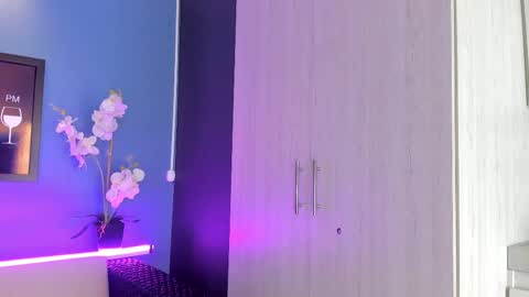 Snapshot of giselamaru chatting on 03-10-25, 12:26 online show from 03-10-25, 12:26