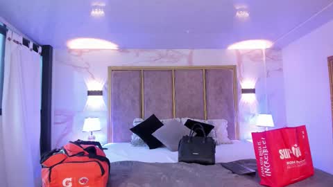 Snapshot of giselamaru chatting on 10-04-25, 11:30 online show from 10-04-25, 11:30