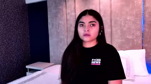 Snapshot of giselamaru chatting on 10-05-25, 10:46 online show from 10-05-25, 10:46