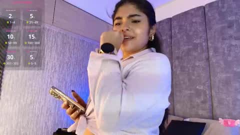 Snapshot of giselamaru chatting on 11-26-25, 07:09 online show from 11-26-25, 07:09