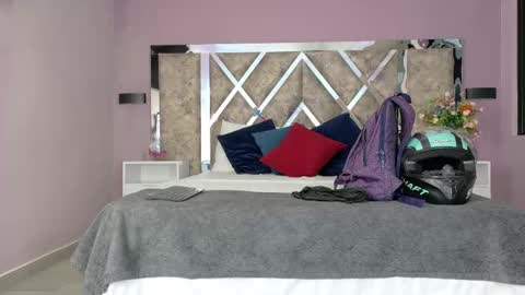 Snapshot of giselamaru chatting on 05-06-26, 09:14 online show from 05-06-26, 09:14