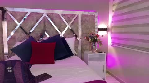Snapshot of giselamaru chatting on 05-09-26, 10:20 online show from 05-09-26, 10:20