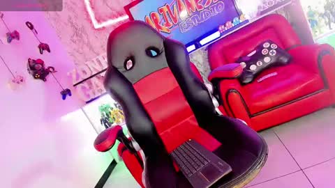 Gisel online show from 02-07-25, 12:42