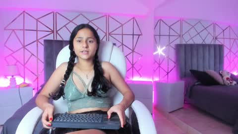 GISELLE ROLDAN online show from 02-17-25, 11:44