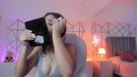 GISELLE ROLDAN online show from 02-26-25, 12:03