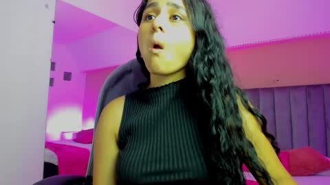 GISELLE ROLDAN online show from 04-02-26, 08:06