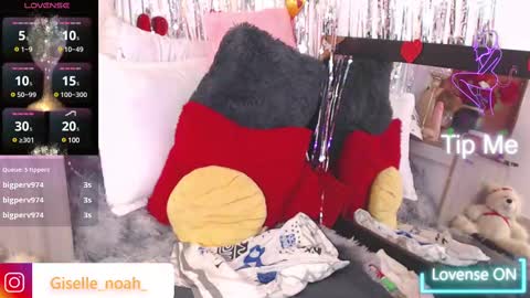 GiselleNoah online show from 02-15-25, 02:22