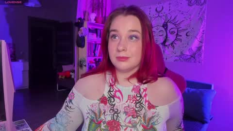 Snapshot of gitera_ chatting on 12-06-24, 11:36 AlexaMillis online show from 12-06-24, 11:36