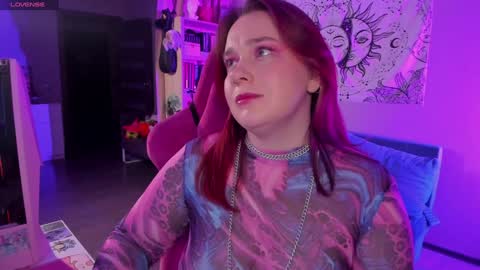 Snapshot of gitera_ chatting on 12-21-24, 12:09 AlexaMillis online show from 12-21-24, 12:09