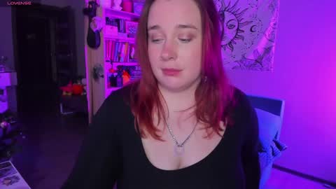 Snapshot of gitera_ chatting on 01-05-25, 12:52 AlexaMillis online show from 01-05-25, 12:52