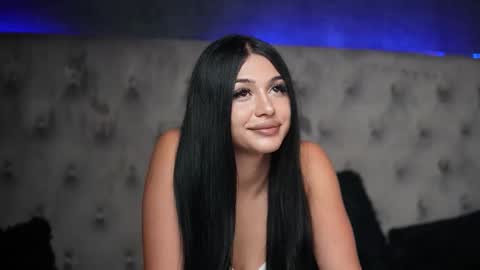  Giulia  online show from 09-19-25, 08:09