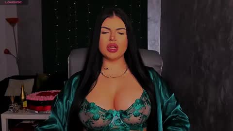 Snapshot of giulyalust chatting on 03-07-25, 10:21 Giulia online show from 03-07-25, 10:21