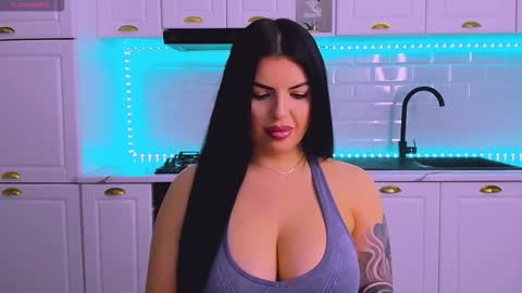 Snapshot of giulyalust chatting on 03-16-26, 09:19 Giulia online show from 03-16-26, 09:19