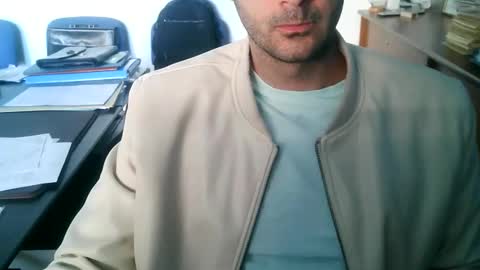 Snapshot of giuseppevai1 chatting on 04-28-26, 07:02 giuseppevai1 online show from 04-28-26, 07:02