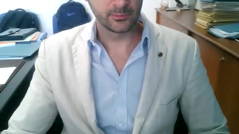 Snapshot of giuseppevai1 chatting on 05-12-26, 07:49 giuseppevai1 online show from 05-12-26, 07:49