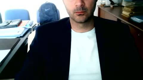 Snapshot of giuseppevai1 chatting on 05-20-26, 03:18 giuseppevai1 online show from 05-20-26, 03:18