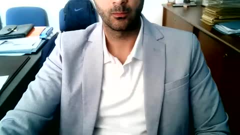 Snapshot of giuseppevai1 chatting on 05-22-26, 03:06 giuseppevai1 online show from 05-22-26, 03:06