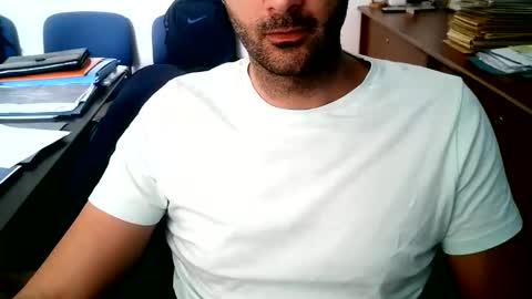 giuseppevai1 online show from 06-10-26, 01:21
