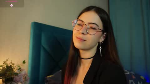 Agness online show from 10-09-25, 01:53