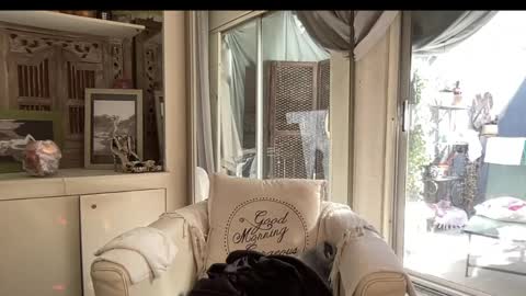 Snapshot of gl1tter_barbie chatting on 05-20-26, 08:42 Gl1tter Barbie online show from 05-20-26, 08:42