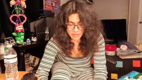 Snapshot of glaceon9 chatting on 02-06-25, 10:26 glaceon9 online show from 02-06-25, 10:26