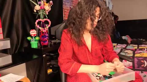 Snapshot of glaceon9 chatting on 02-21-25, 08:40 glaceon9 online show from 02-21-25, 08:40