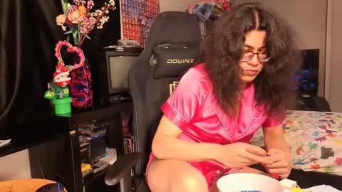 Snapshot of glaceon9 chatting on 03-02-25, 04:53 glaceon9 online show from 03-02-25, 04:53