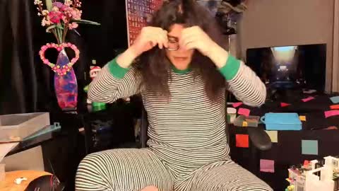 Snapshot of glaceon9 chatting on 03-09-25, 10:08 glaceon9 online show from 03-09-25, 10:08