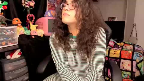 Snapshot of glaceon9 chatting on 10-12-25, 07:57 glaceon9 online show from 10-12-25, 07:57