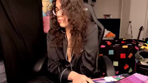 Snapshot of glaceon9 chatting on 11-29-25, 06:55 glaceon9 online show from 11-29-25, 06:55