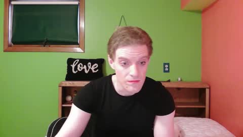 Snapshot of glamtransgoddess15 chatting on 01-18-26, 05:17 glam trans goddess online show from 01-18-26, 05:17