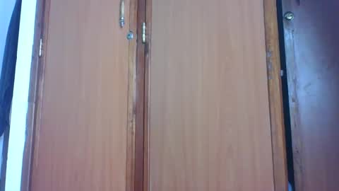 Snapshot of glane_ chatting on 12-07-24, 12:35 James online show from 12-07-24, 12:35