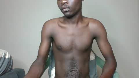 Snapshot of glane_ chatting on 12-10-24, 10:28 James online show from 12-10-24, 10:28