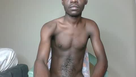 Snapshot of glane_ chatting on 01-17-25, 05:42 James online show from 01-17-25, 05:42