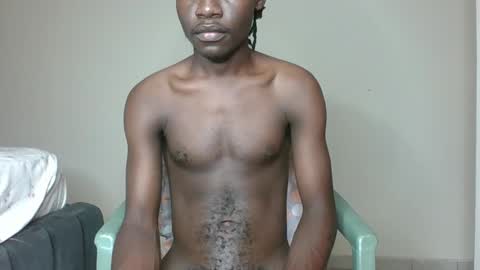 Snapshot of glane_ chatting on 01-18-25, 10:28 James online show from 01-18-25, 10:28