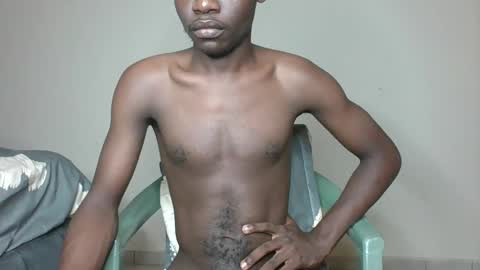 Snapshot of glane_ chatting on 01-29-25, 11:41 James online show from 01-29-25, 11:41